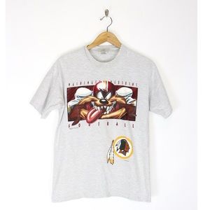 Vintage 1997 Looney Tunes Redskins Shirt